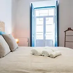 Appartamento Magnificent Historical Centre With Terrace Lisbona