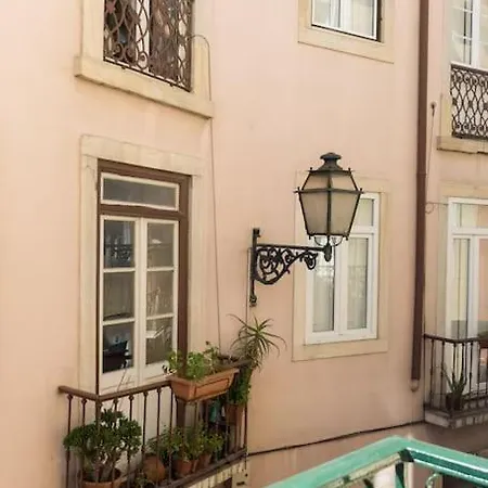 城市历史中心壮丽露台公寓 * Lisboa