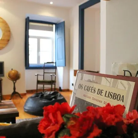 Magnificent Historical Centre With Terrace ליסבון