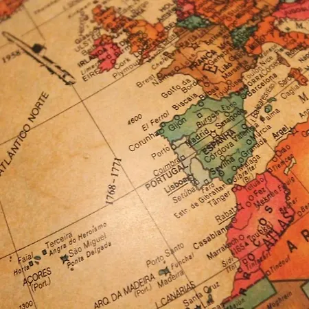 Magnificent Historical Centre With Terrace ליסבון