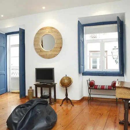 Magnificent Historical City Centre Apart With Terrace Lägenhet