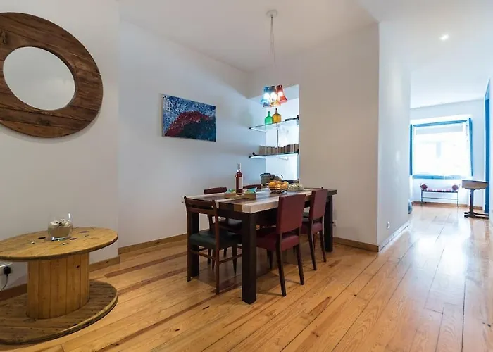 아파트 Magnificent Historical Centre With Terrace