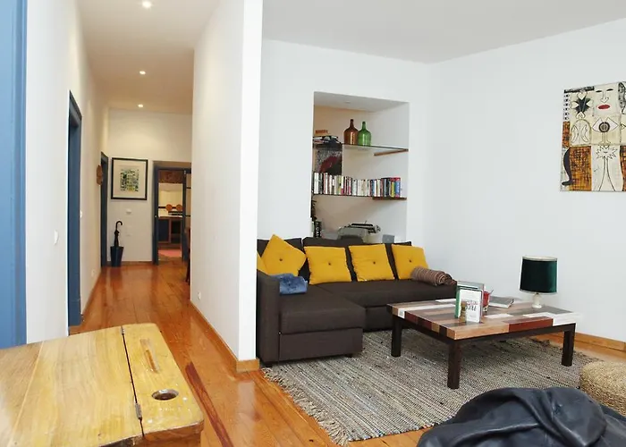 Magnificent Historical Centre With Terrace ליסבון